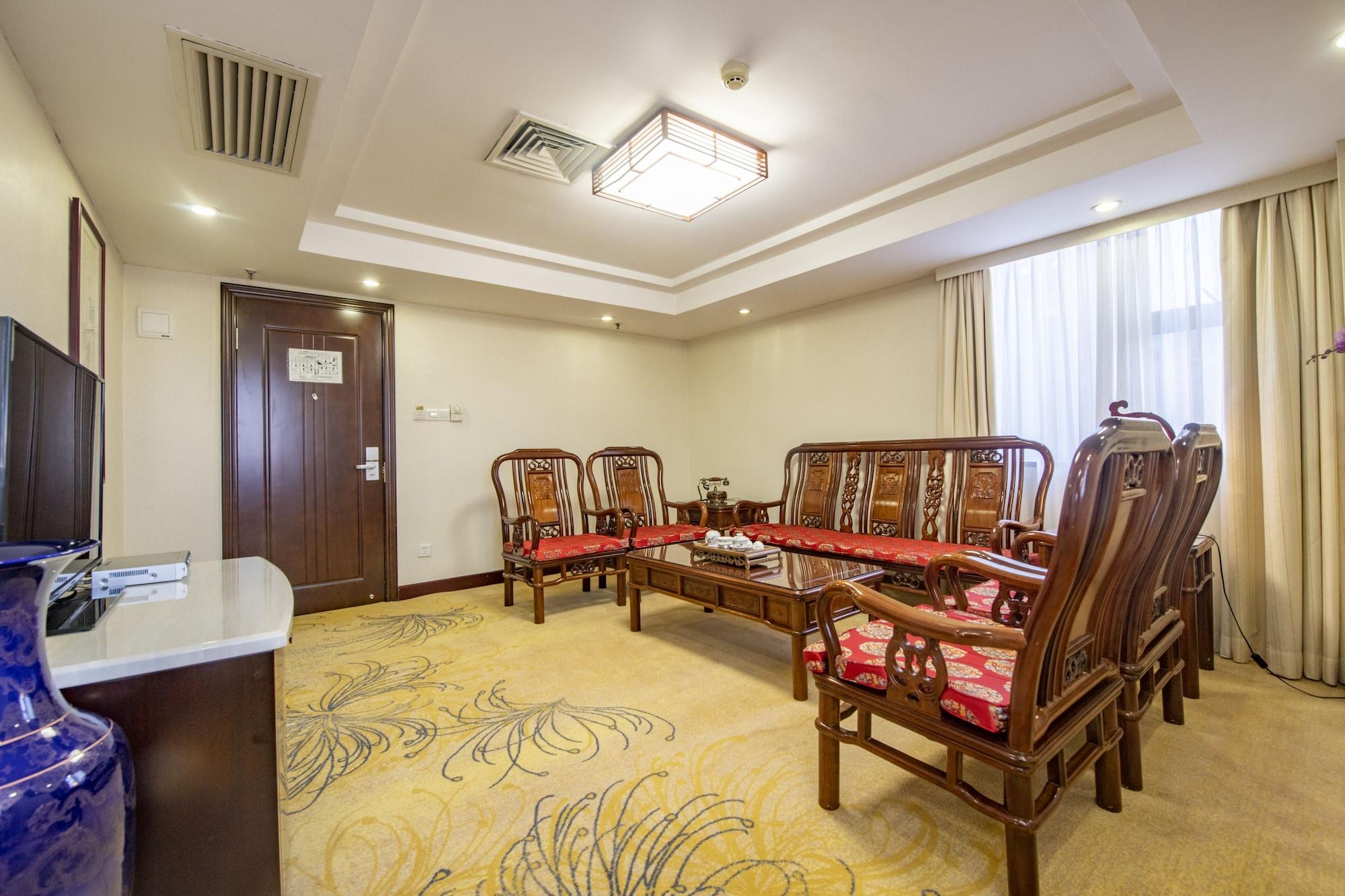 Overseas Chinese Friendship Hotel Cantón Exterior foto
