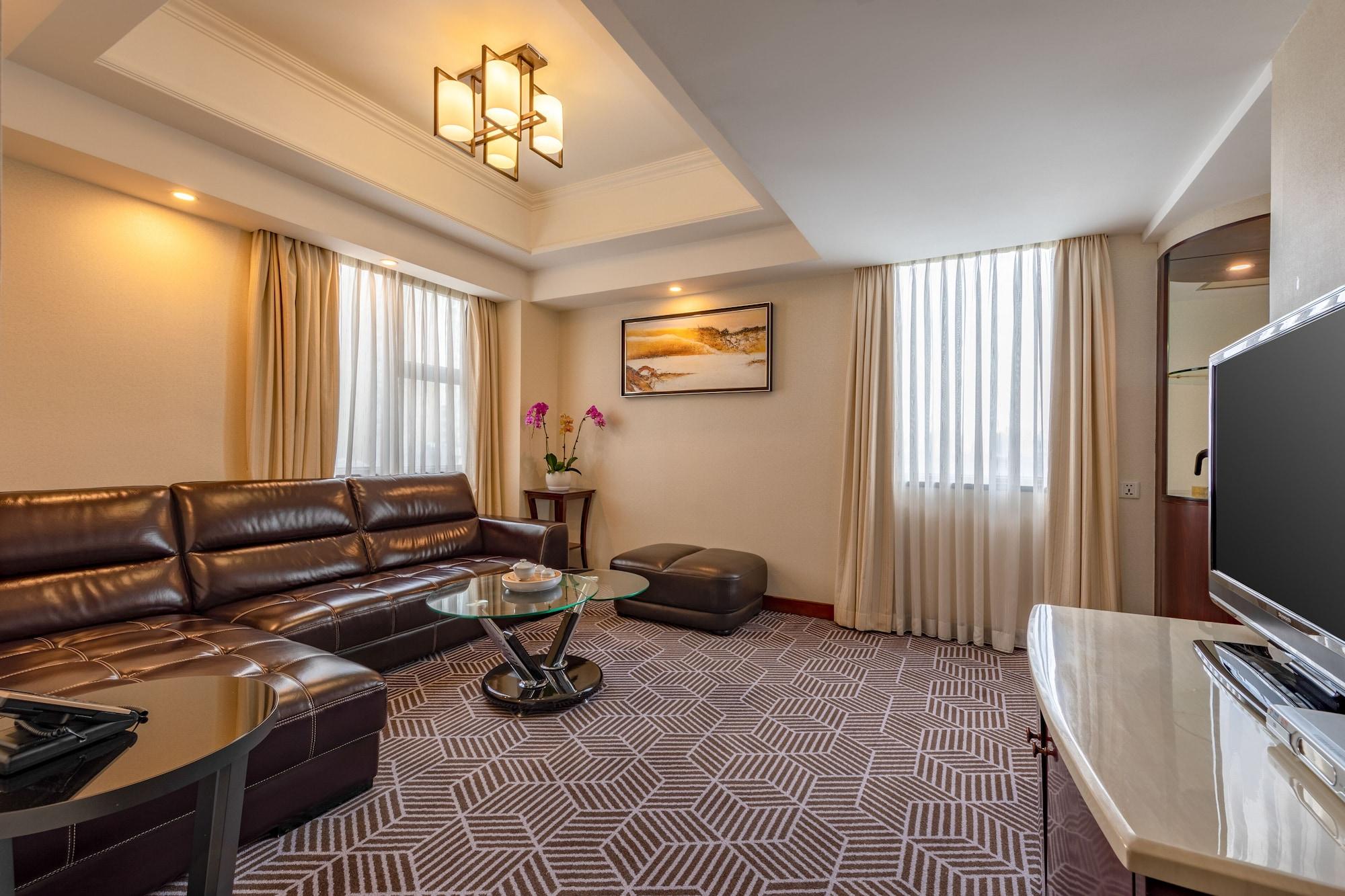 Overseas Chinese Friendship Hotel Cantón Exterior foto