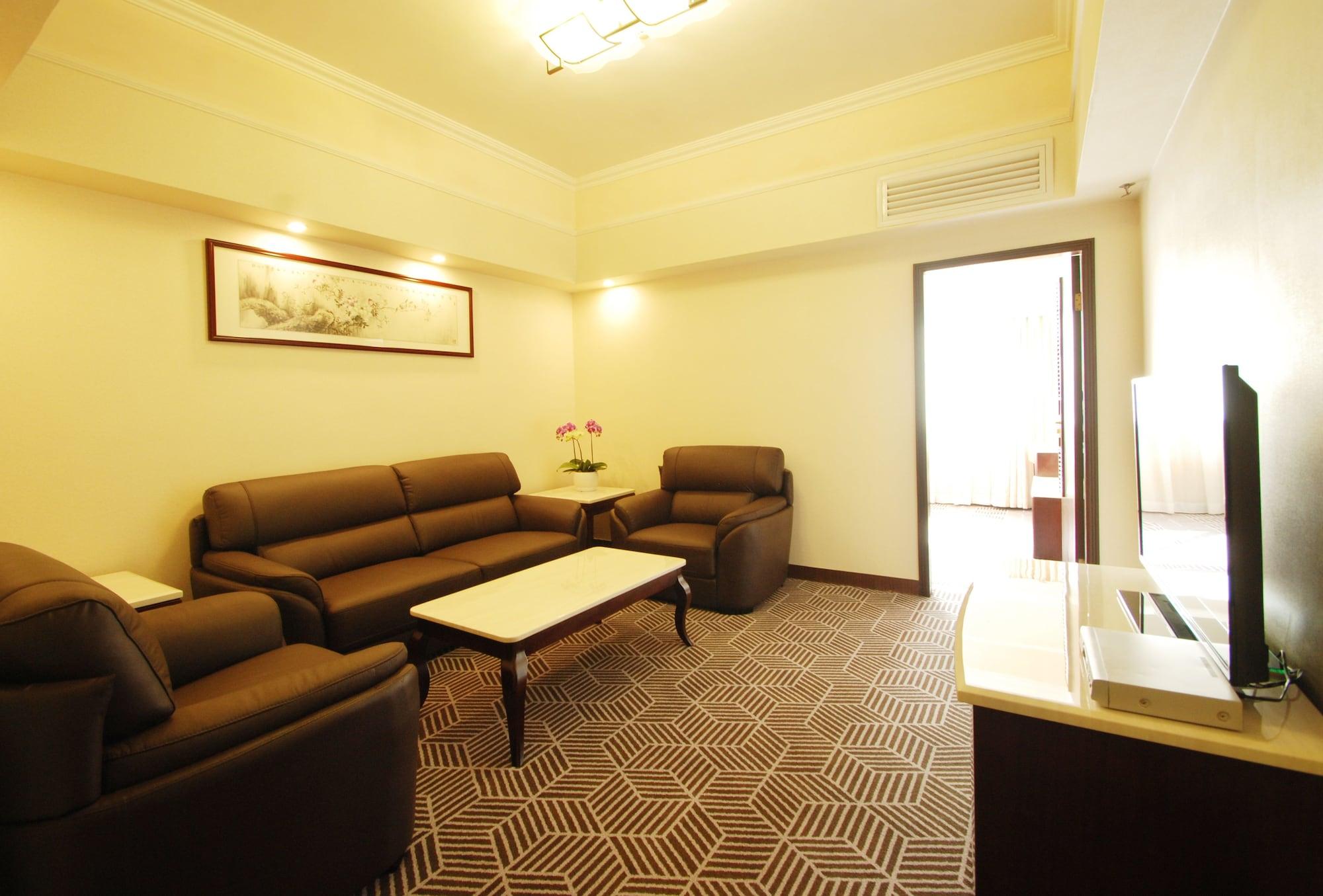Overseas Chinese Friendship Hotel Cantón Exterior foto