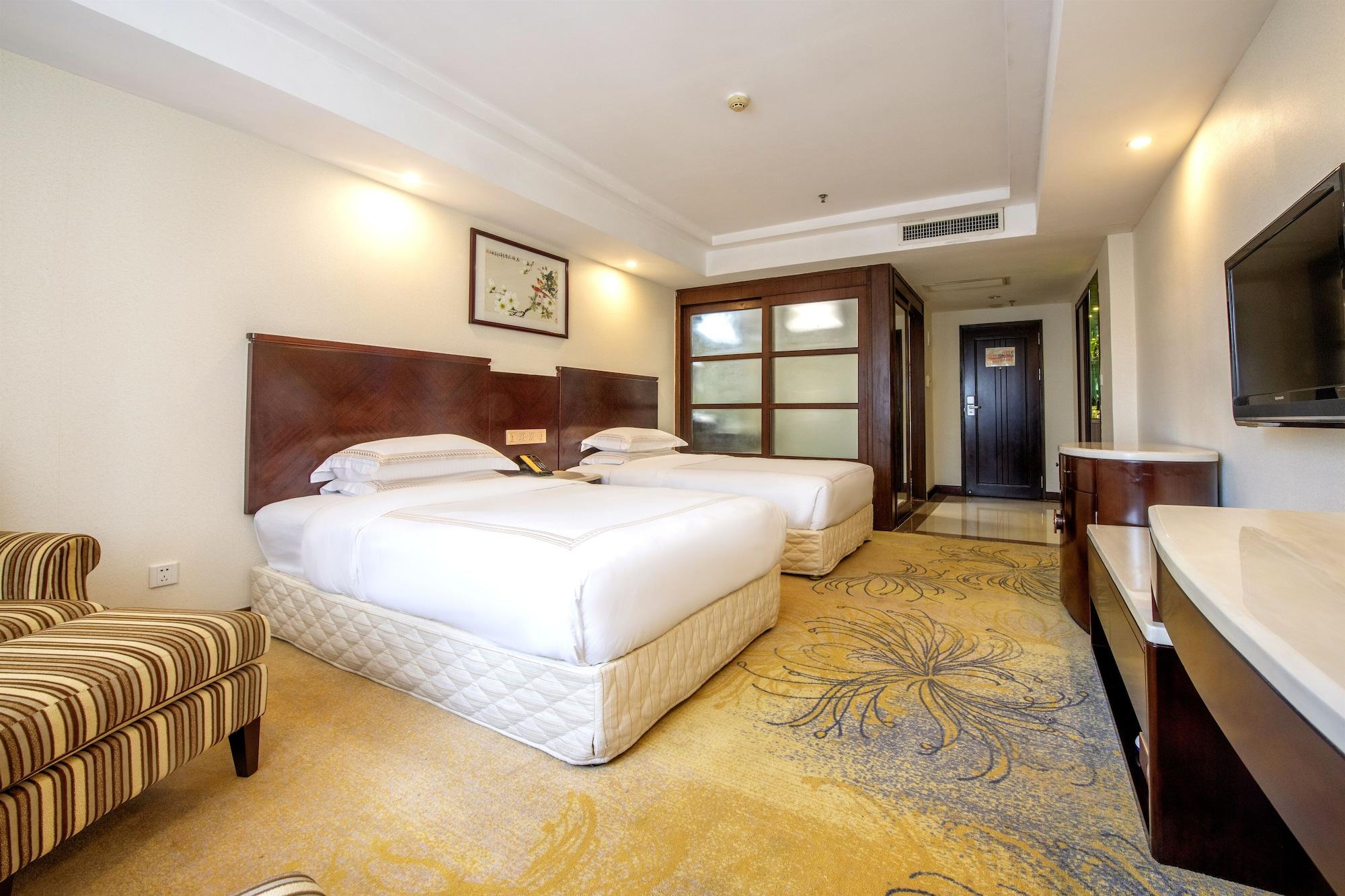 Overseas Chinese Friendship Hotel Cantón Exterior foto